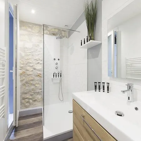 Appartement Du Guesclin Comédie