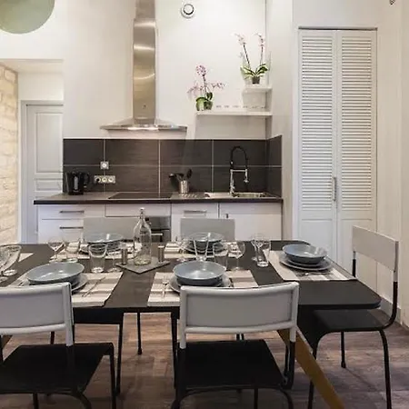 Du Guesclin Comédie Appartement *